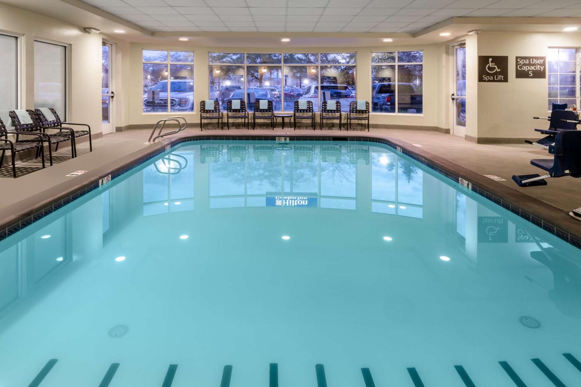 Hilton Garden Inn Bakersfield Exterior foto